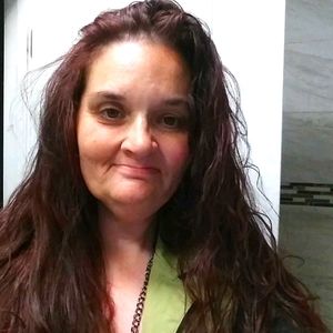 Meet your Posher, Joni